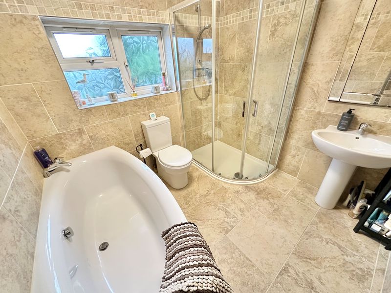 Ascot Drive Great Sutton